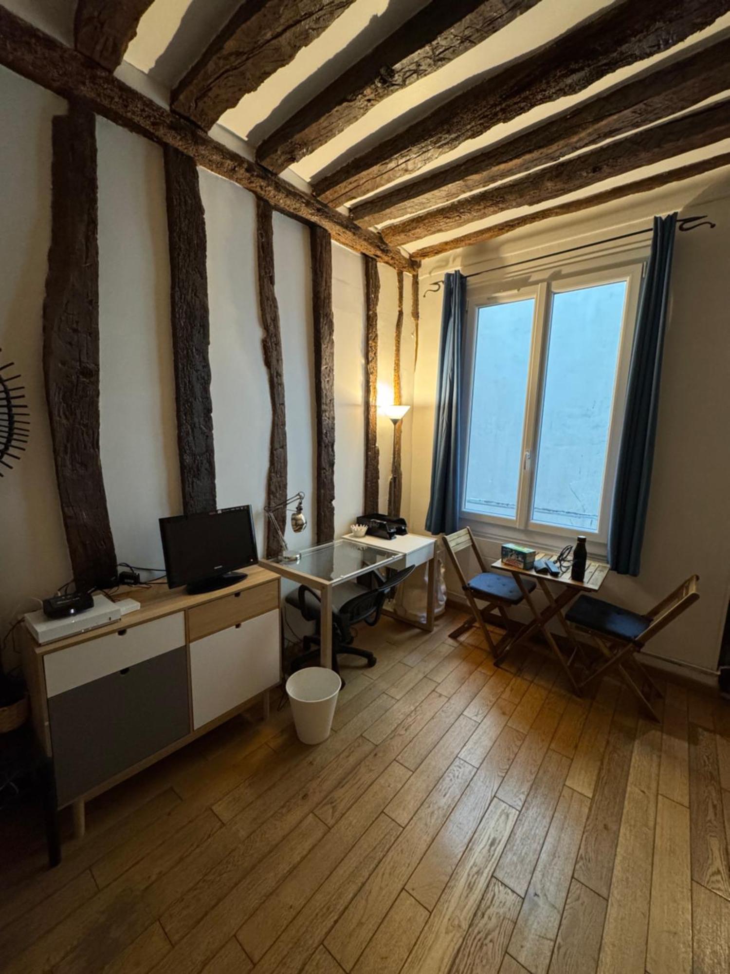Appartement Cosy Au Coeur De Parijs